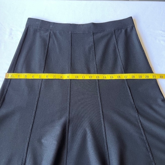 Eileen Fisher A-line stretchy exposed seams pull-on skirt - Picture 4 of 9